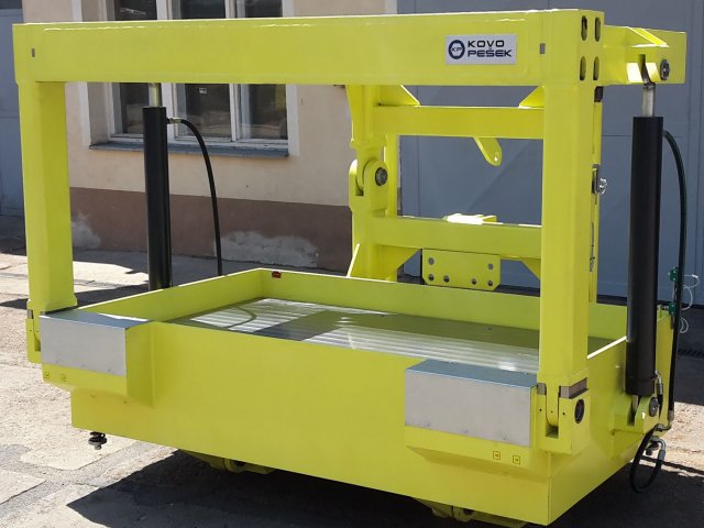 Mould carrier, type 200 (year of production 2008)
